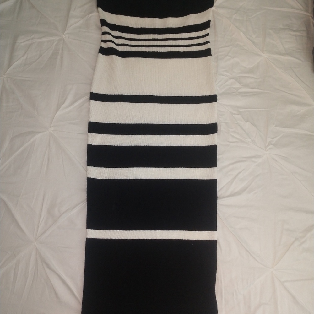 Guess sleeveless dress